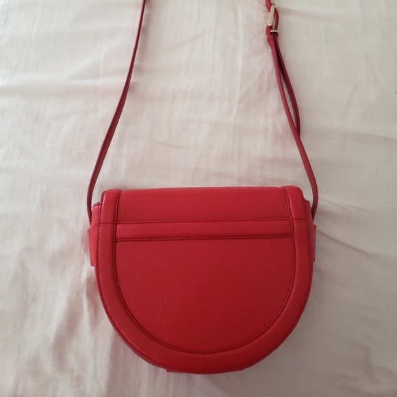 Tory Burch T-Serif Saddlebag Red Pebbled - Picture 3 of 10
